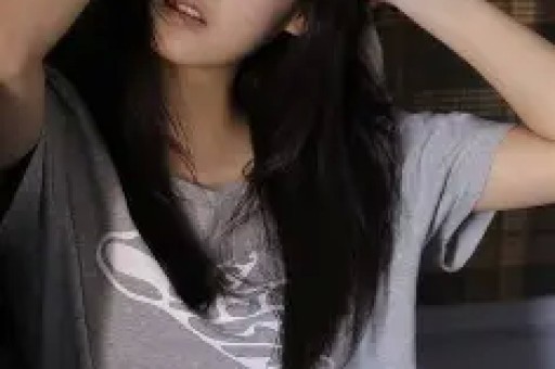 凌晨三点网红司晓迪突然发文宠粉一口气晒出18张照片